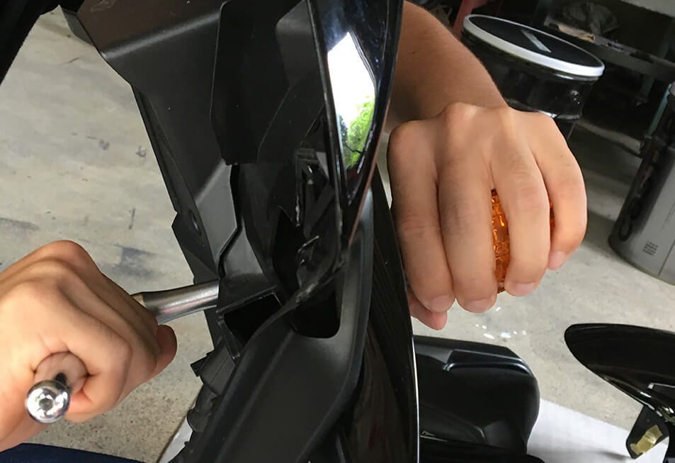 ウインカー交換は成功 とりあえず バイクのボディラインはキレイになりました Haq Portal