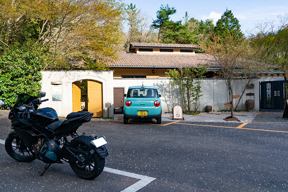 緑と癒しとツーリング 森林の中に佇むオシャレカフェ Ryo An Tokai Cafe Touring Haq Portal