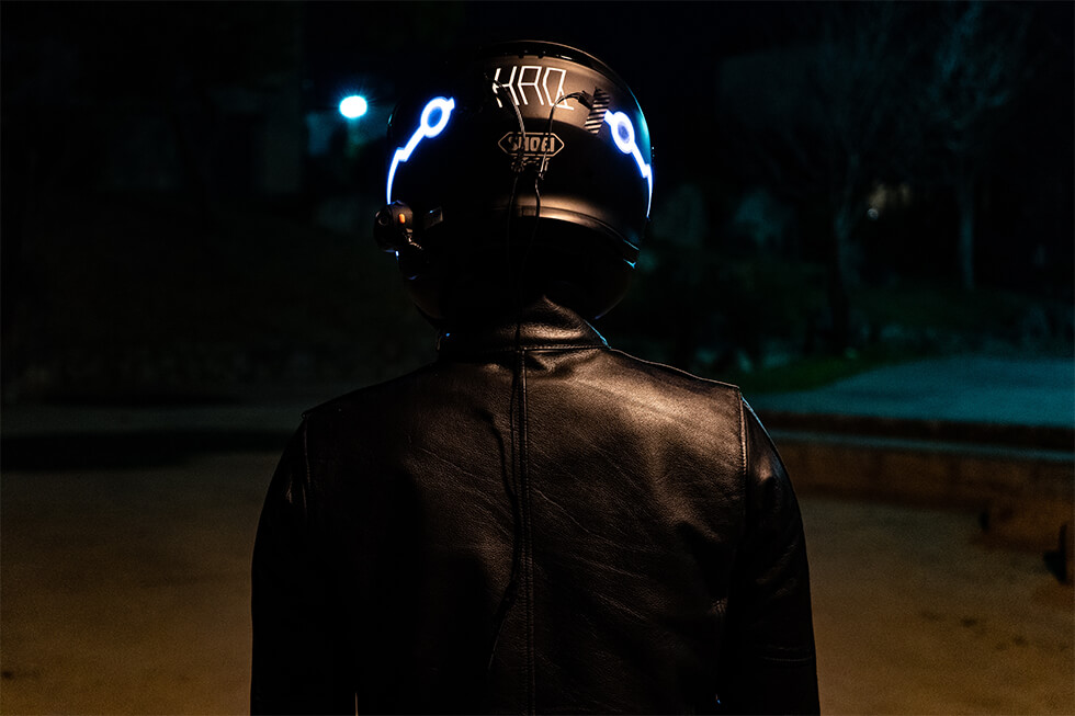 ラインledで夜の目立ち度1 カッコよすぎるヘルメットカスタム Haq Portal